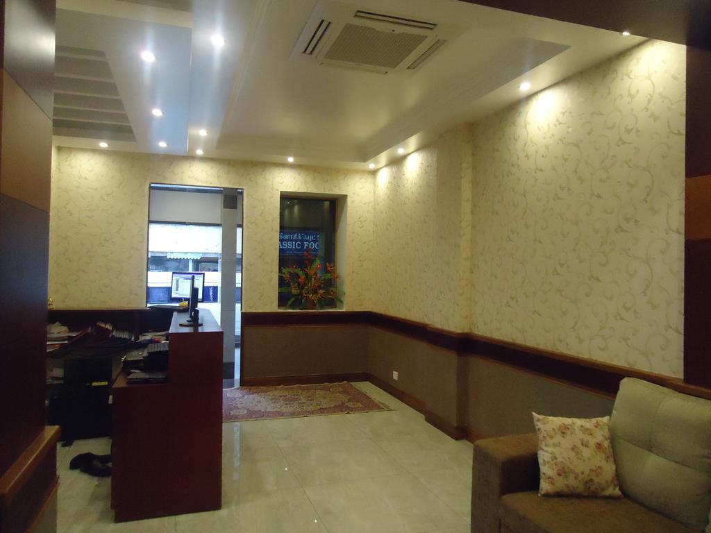 宜人酒店 蓬蒂切里 外观 照片